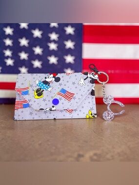 Minnie Mouse Gray Patriotic Card Wallet with Keychain
